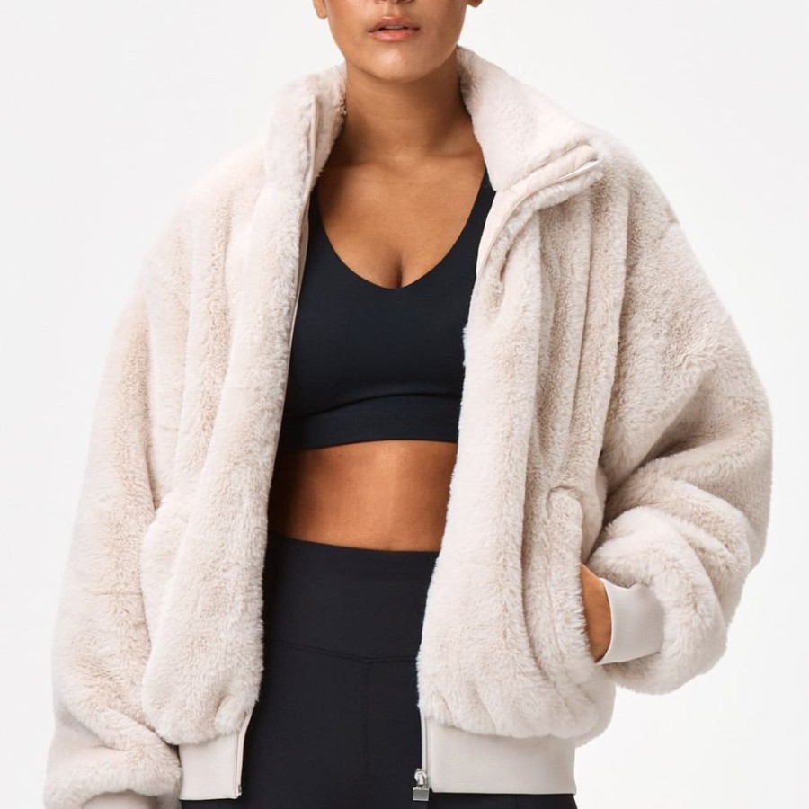 Jackets STRONGER | Ecru Furry Veste I Relaxed Fit I Buy Online I Stronger