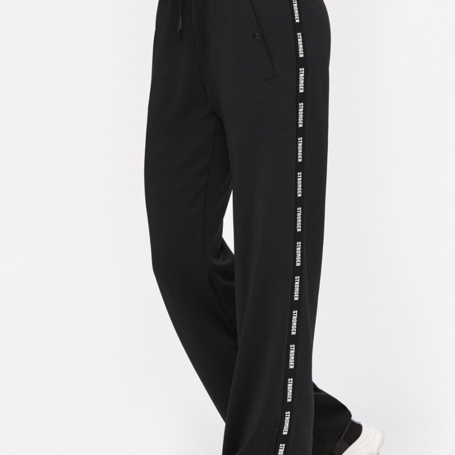 Pants STRONGER | Smash Pants I Tracksuit I Koop Online I Stronger Black